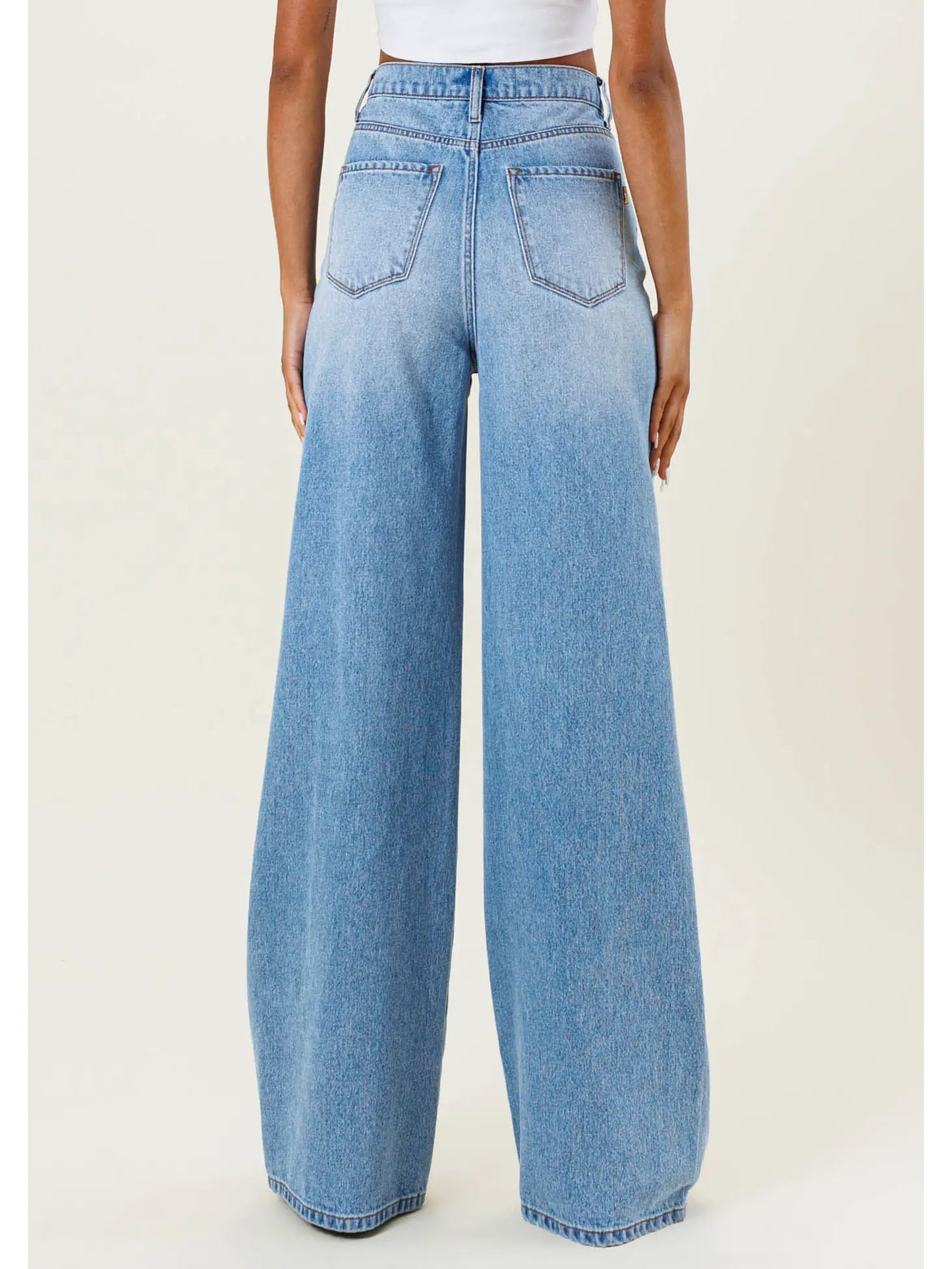 
                  
                    Kehlani Wide Jeans
                  
                