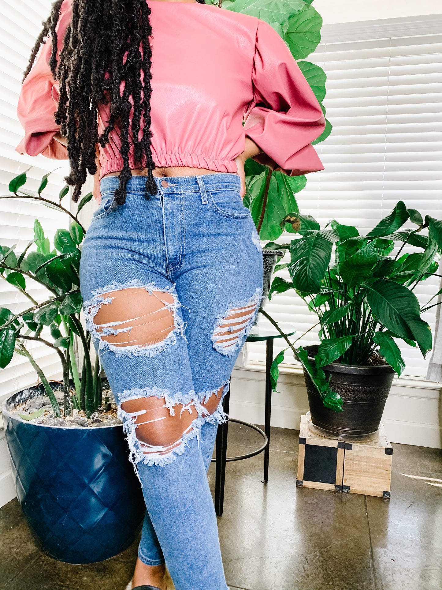 
                  
                    Highly Waist Distressed Jeans
                  
                